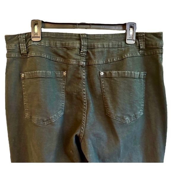 INC DENIM, BLACK, 5 POCKET JEANS. STRETCHY, SOFT FABRIC, SKINNY LEG. SIZE 16 - Picture 4 of 7